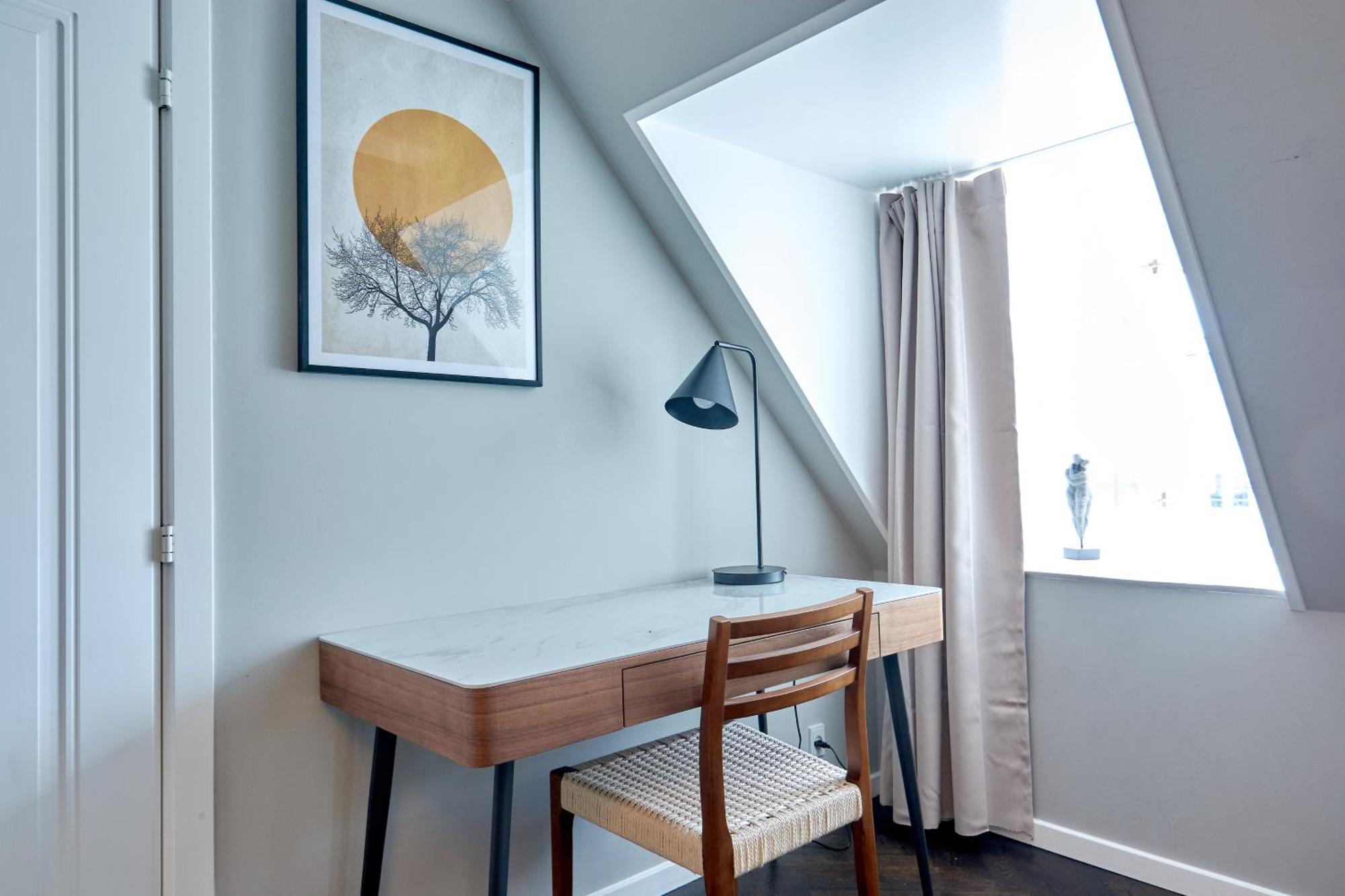 Apartment Luxury Penthouse - Private Balcony - Heart Of *